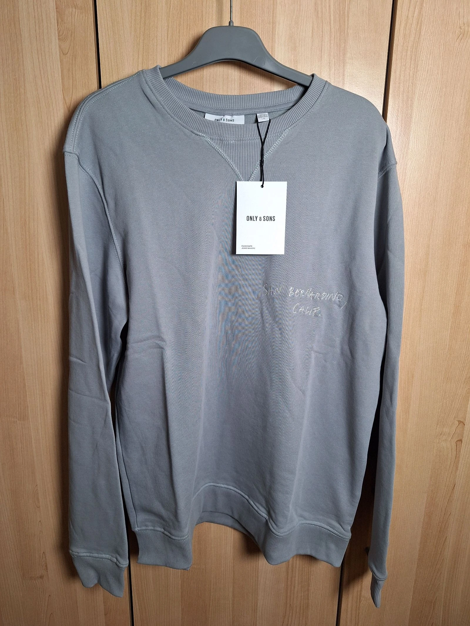 sweat gris clair homme only and sons neuf avec etiquette taille l impression dos car wash california
